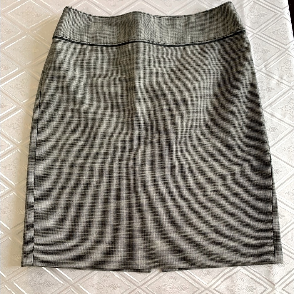 Ann Taylor Gray Pencil Skirt Knee-Length Work